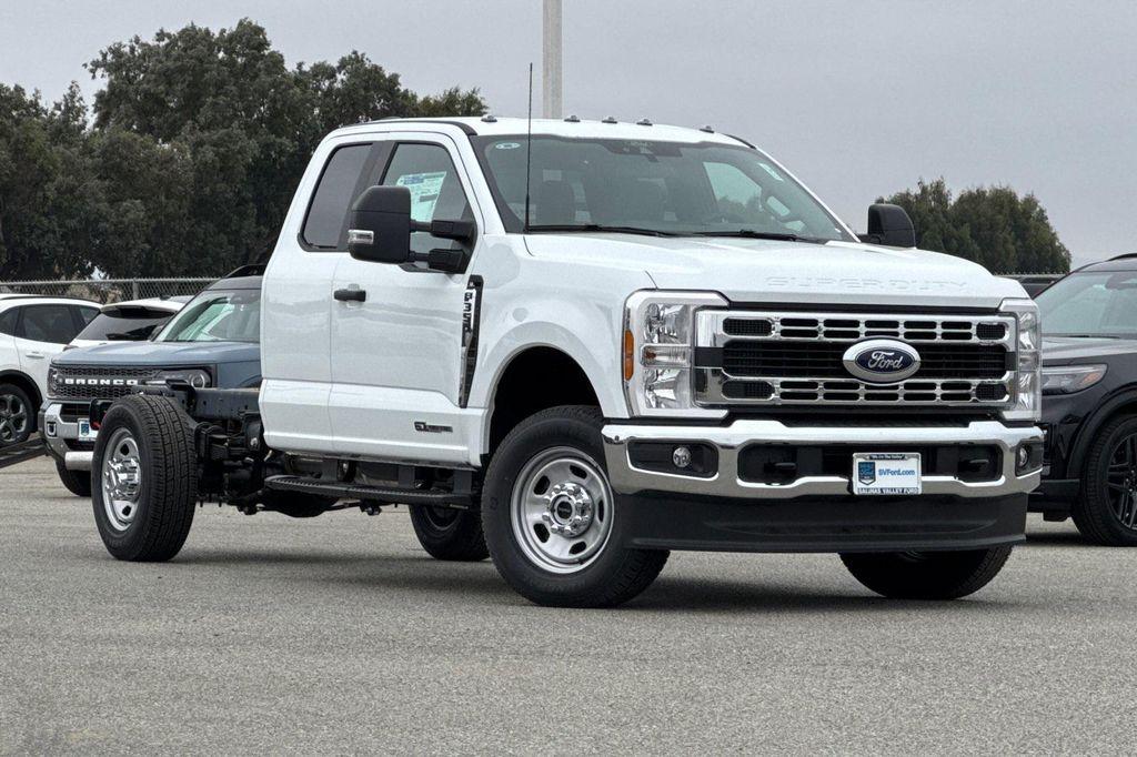 new 2025 Ford F-350 car, priced at $66,948