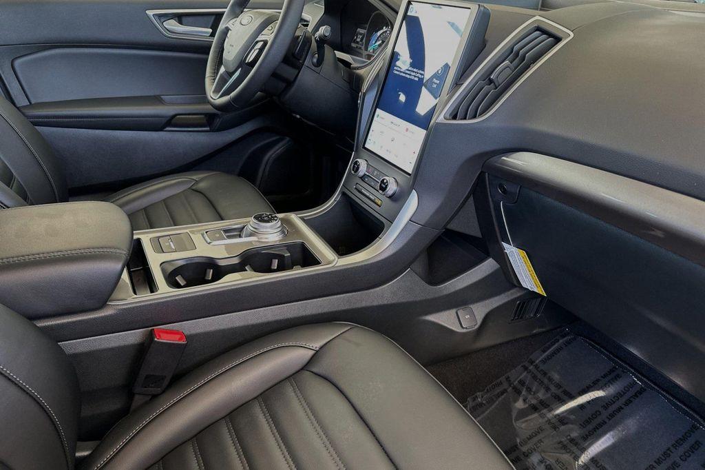 new 2024 Ford Edge car, priced at $40,630
