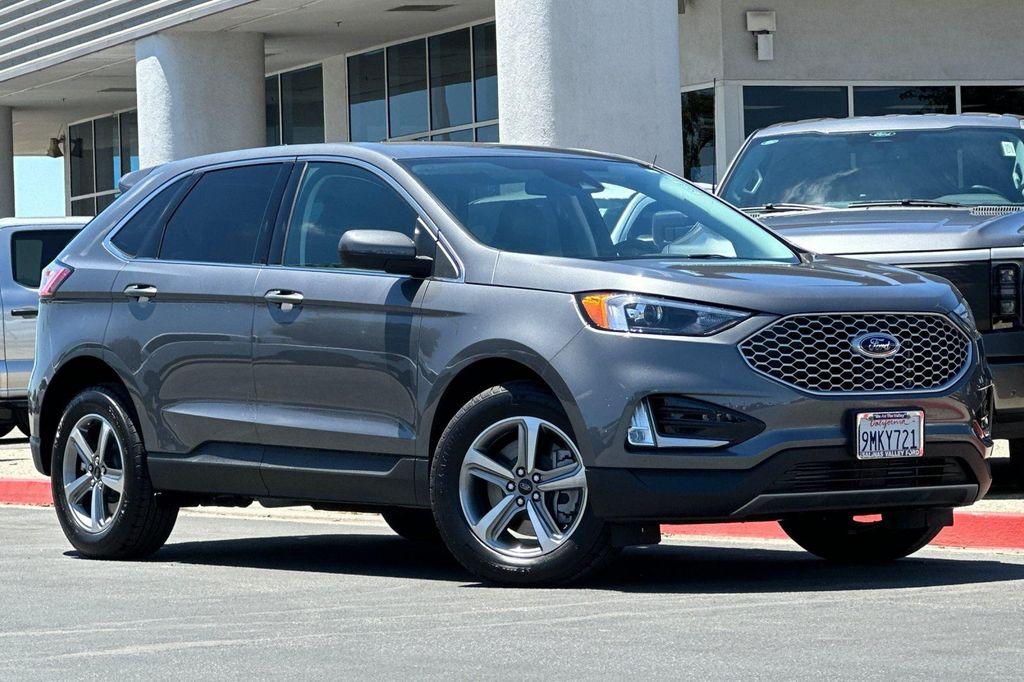 new 2024 Ford Edge car, priced at $40,630