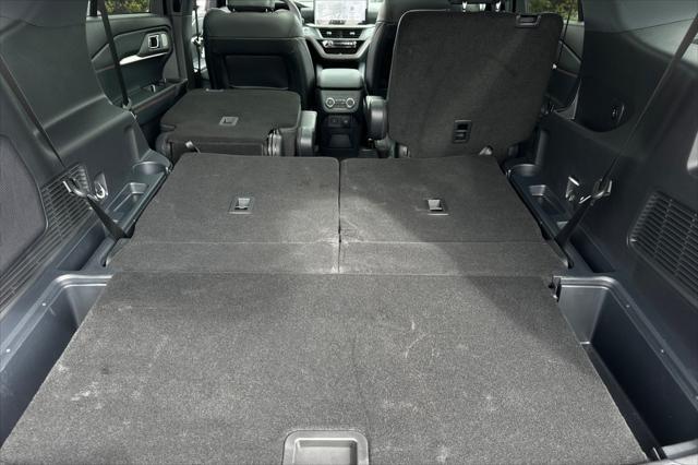 new 2025 Ford Explorer car, priced at $57,386