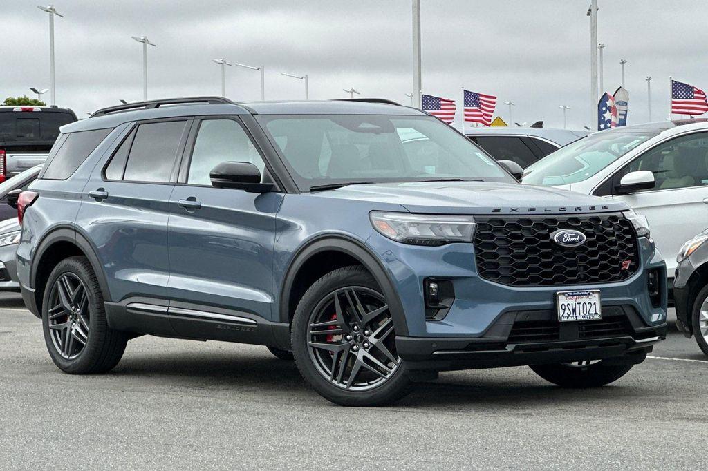 new 2025 Ford Explorer car, priced at $60,525