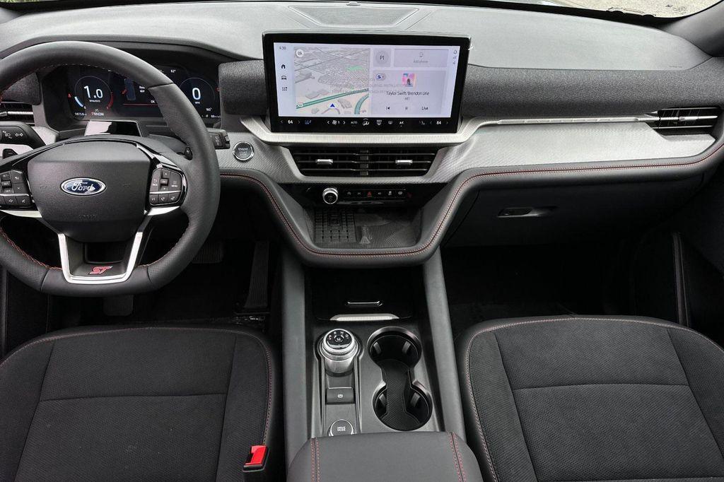 new 2025 Ford Explorer car, priced at $60,525