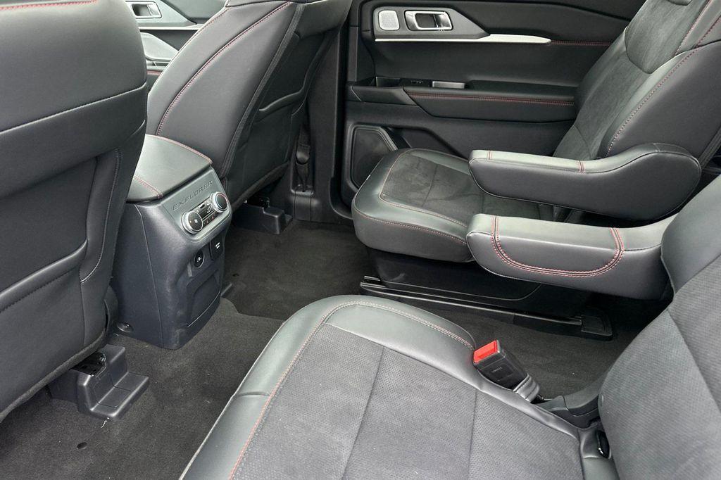 new 2025 Ford Explorer car, priced at $60,525