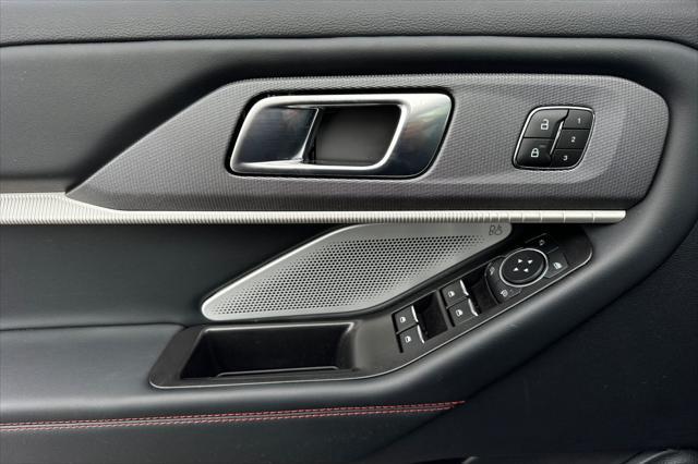 new 2025 Ford Explorer car, priced at $57,386