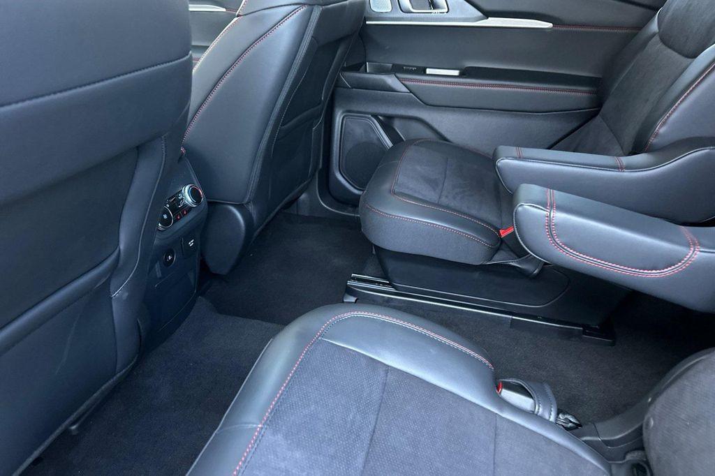 new 2025 Ford Explorer car, priced at $55,510