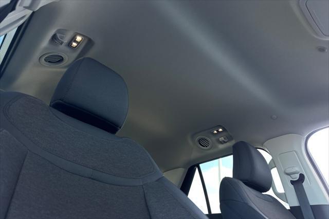 new 2025 Ford Explorer car, priced at $41,450