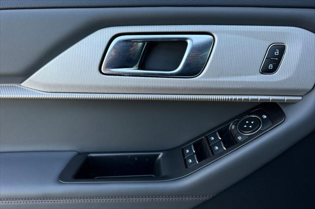 new 2025 Ford Explorer car, priced at $41,450