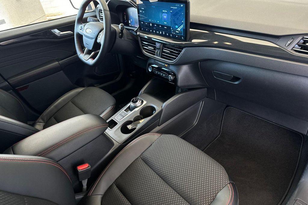 new 2025 Ford Escape car, priced at $28,133