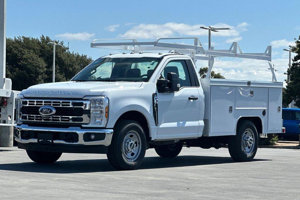 new 2025 Ford F-350 car, priced at $67,273
