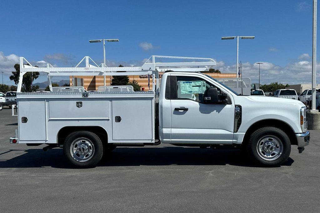 new 2025 Ford F-350 car, priced at $67,273
