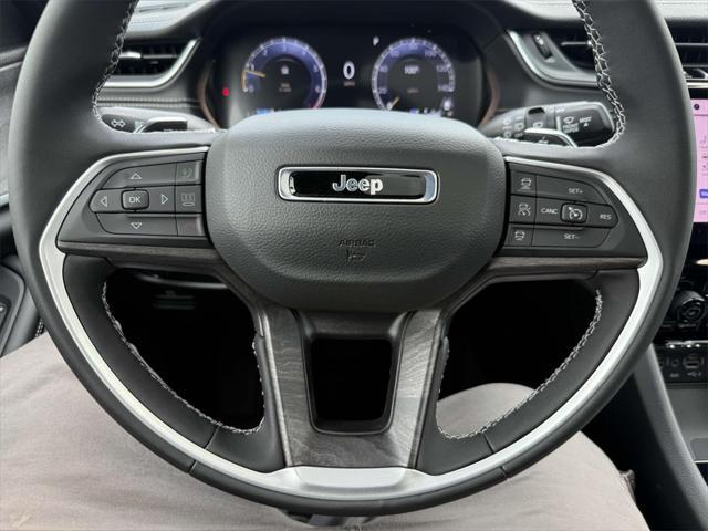 new 2025 Jeep Grand Cherokee car, priced at $45,927