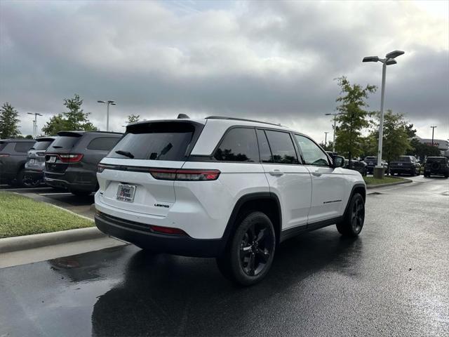 new 2024 Jeep Grand Cherokee car, priced at $47,744