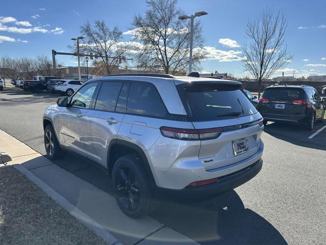 new 2025 Jeep Grand Cherokee car, priced at $42,304