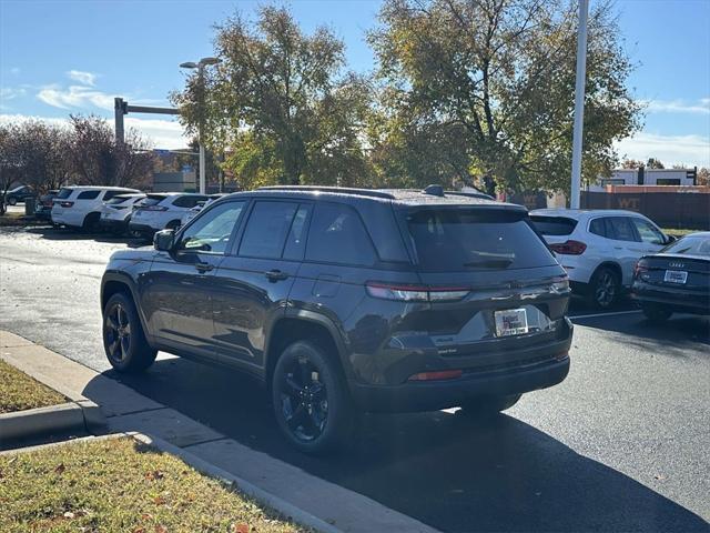 new 2025 Jeep Grand Cherokee car, priced at $43,004