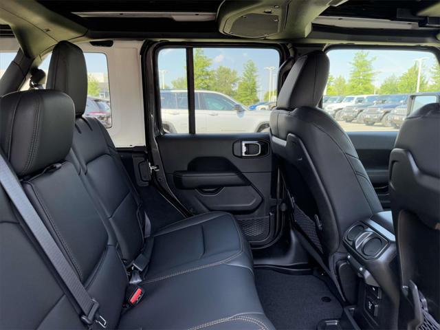 new 2025 Jeep Wrangler car, priced at $50,212