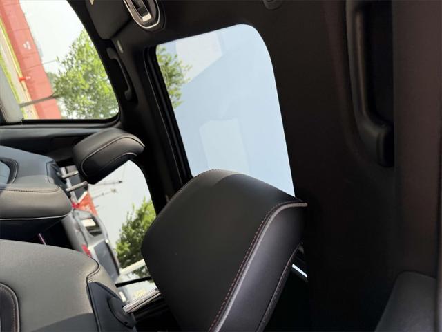 new 2025 Jeep Wagoneer S car, priced at $45,031