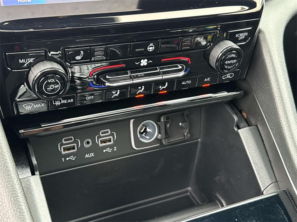 new 2025 Jeep Grand Cherokee L car, priced at $46,969