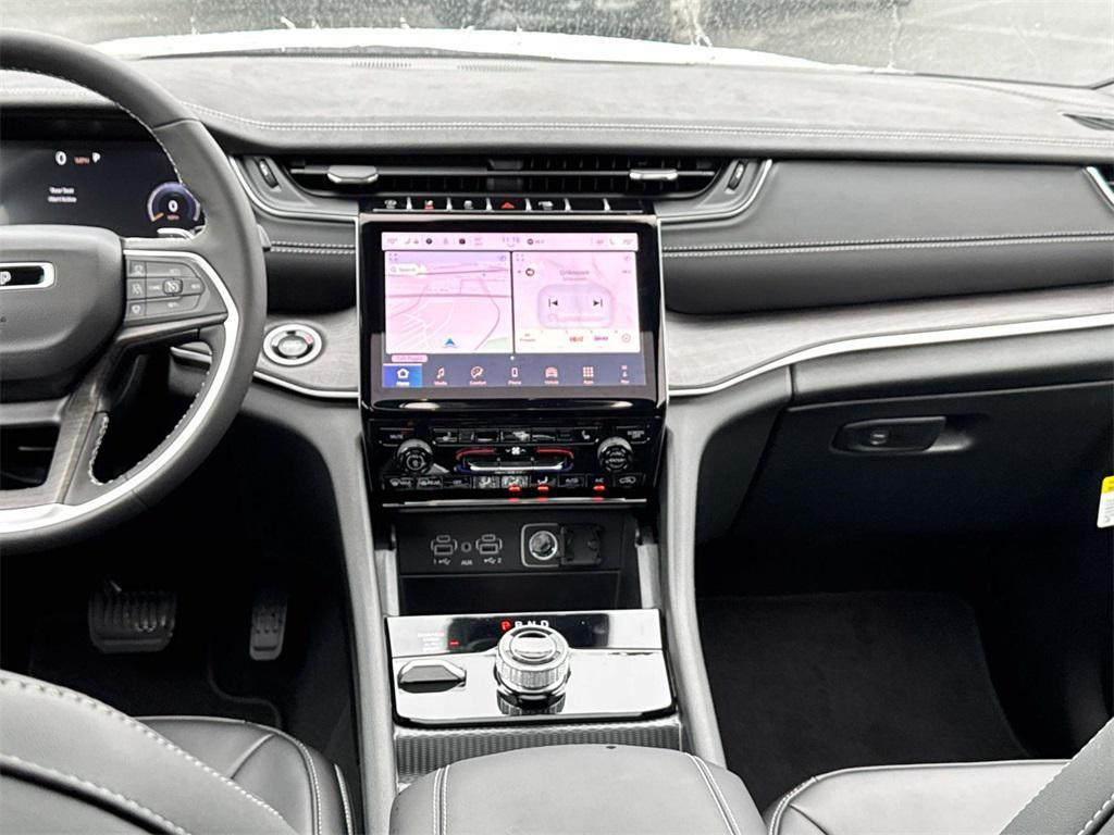 new 2025 Jeep Grand Cherokee L car, priced at $46,969
