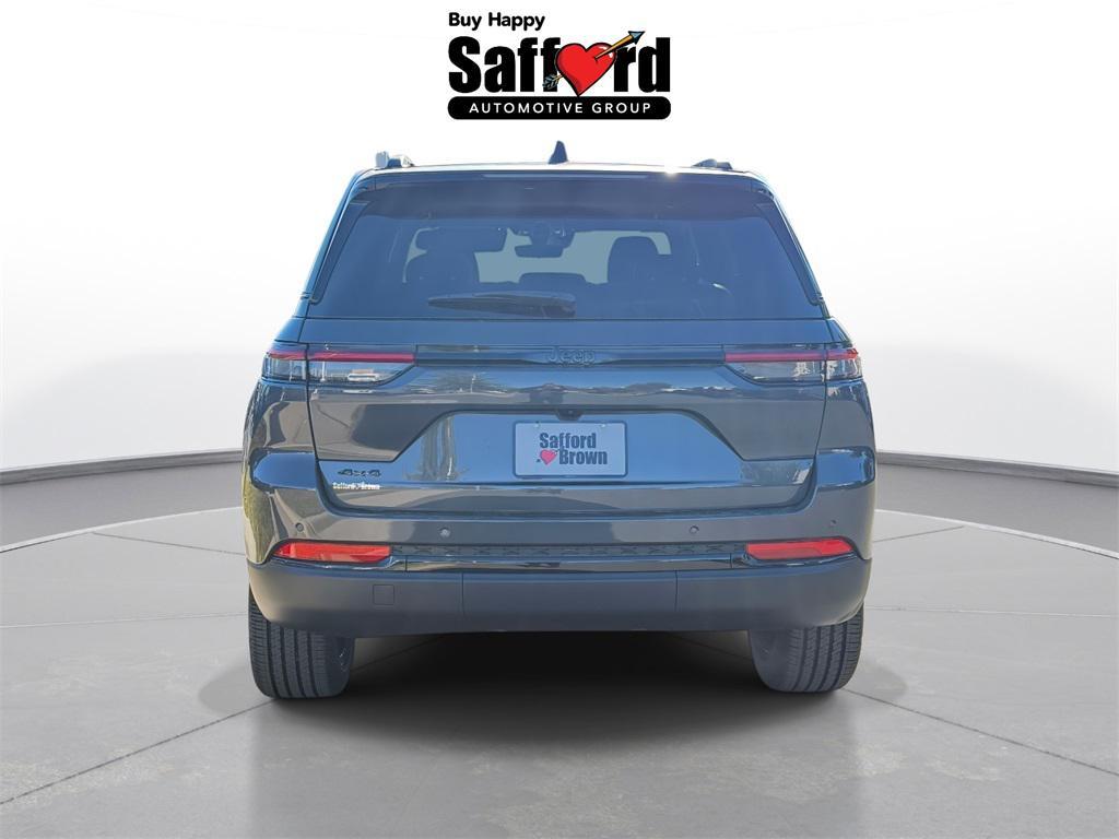 new 2025 Jeep Grand Cherokee car, priced at $39,320