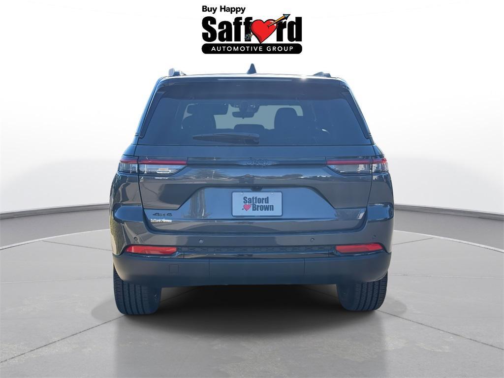 new 2025 Jeep Grand Cherokee car, priced at $39,320