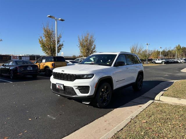 new 2025 Jeep Grand Cherokee car, priced at $42,768