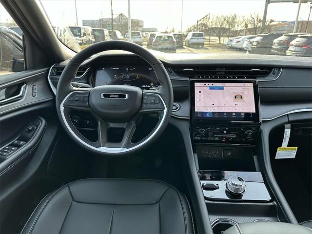 new 2025 Jeep Grand Cherokee car, priced at $45,941