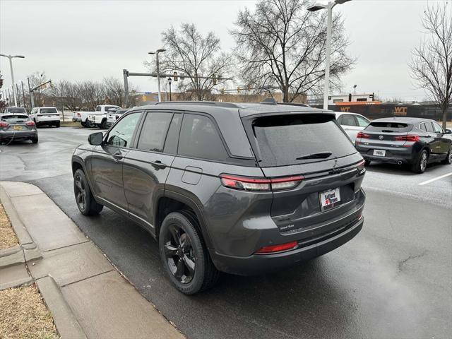 new 2025 Jeep Grand Cherokee car, priced at $41,605