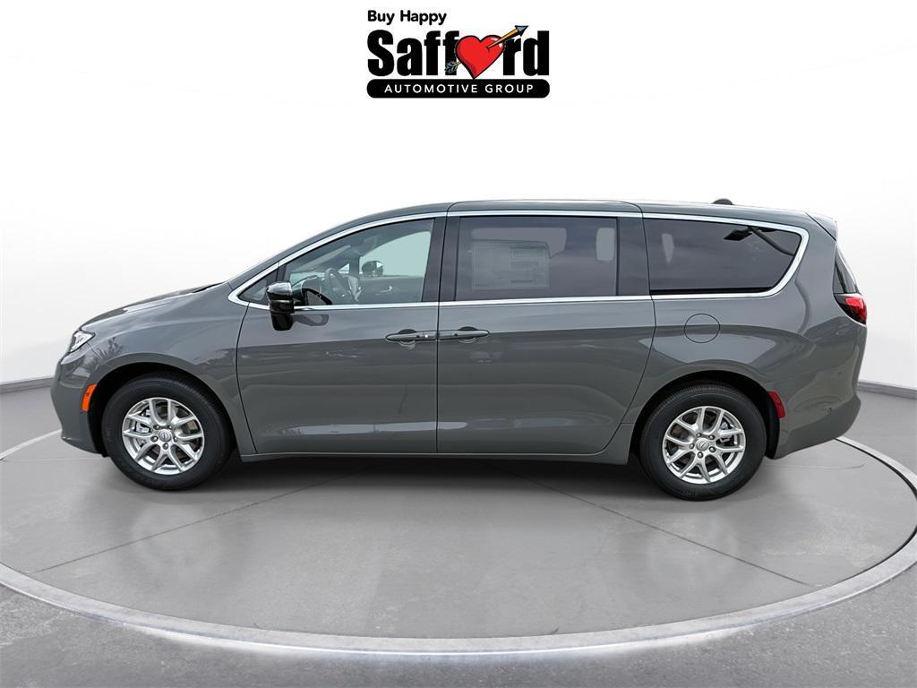 new 2025 Chrysler Pacifica car, priced at $39,377