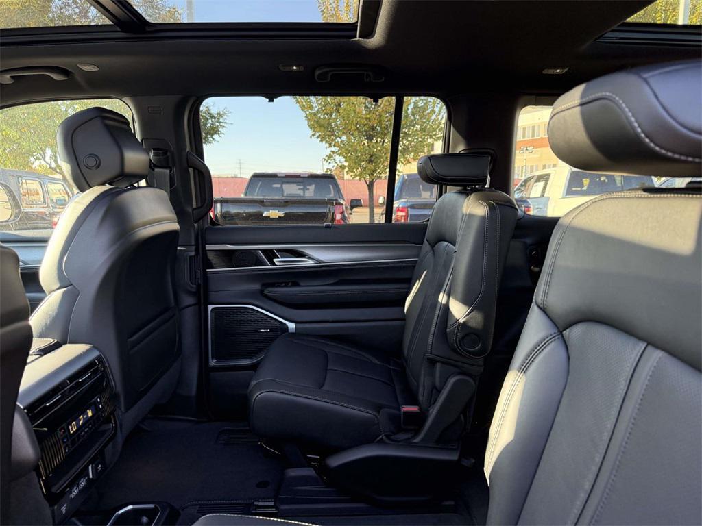 new 2025 Jeep Wagoneer car, priced at $73,501