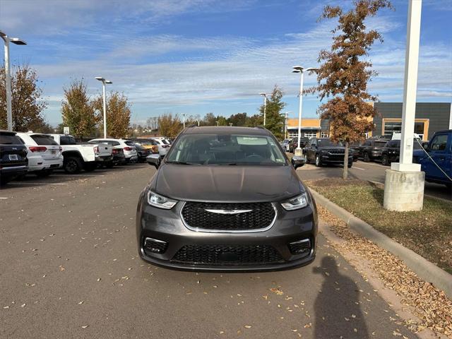 used 2023 Chrysler Pacifica car, priced at $38,000