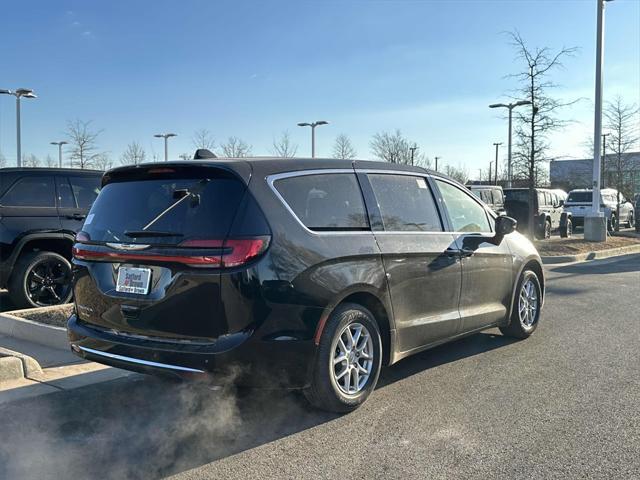 new 2025 Chrysler Pacifica car, priced at $43,405