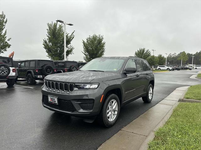 new 2025 Jeep Grand Cherokee car, priced at $40,122