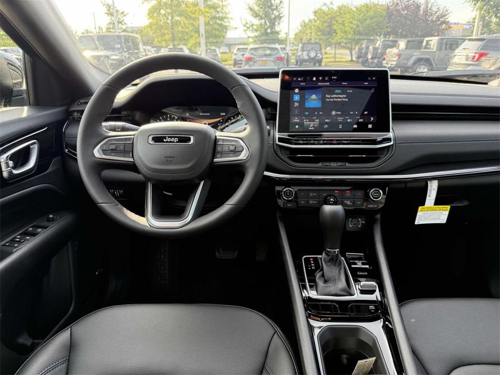 new 2025 Jeep Compass car, priced at $33,858
