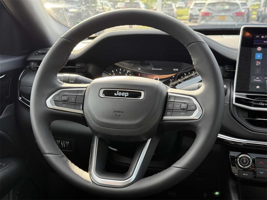 new 2025 Jeep Compass car, priced at $33,858