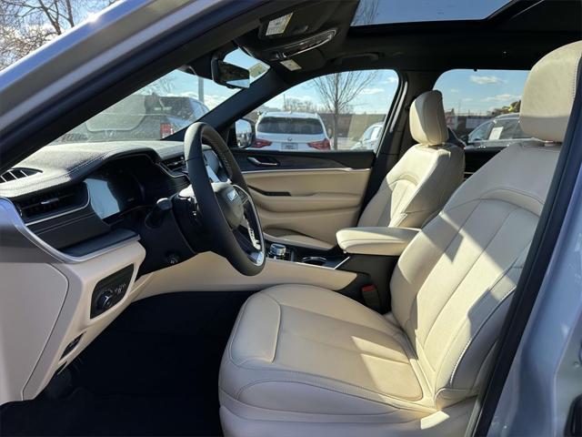 new 2025 Jeep Grand Cherokee L car, priced at $50,382