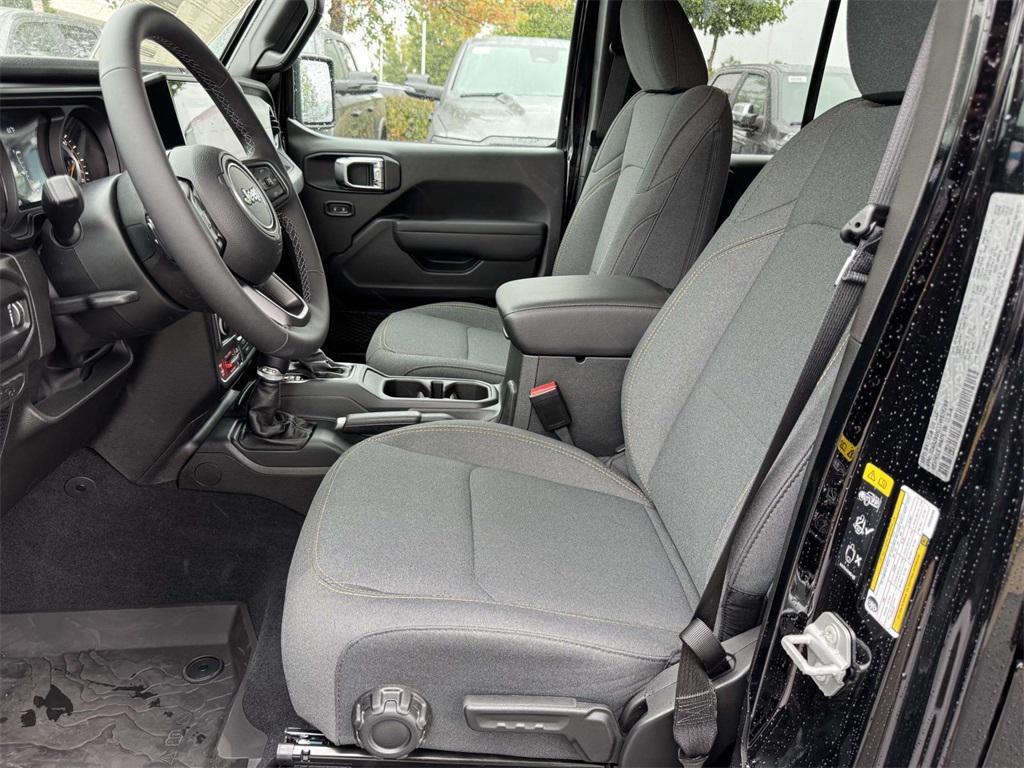 new 2025 Jeep Wrangler car, priced at $48,384