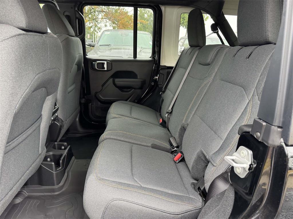 new 2025 Jeep Wrangler car, priced at $48,384