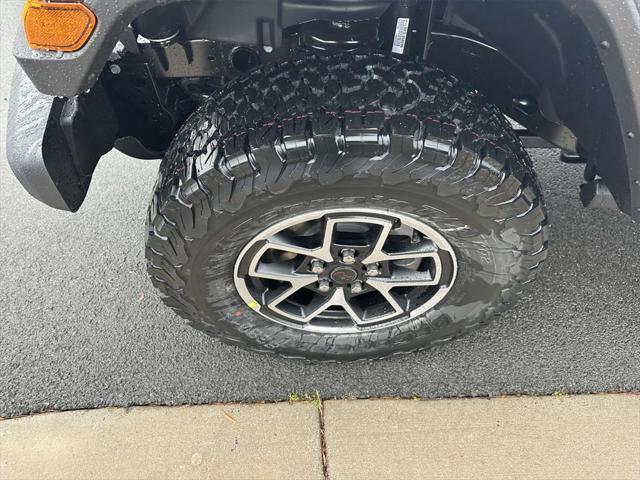 new 2025 Jeep Wrangler car, priced at $54,405