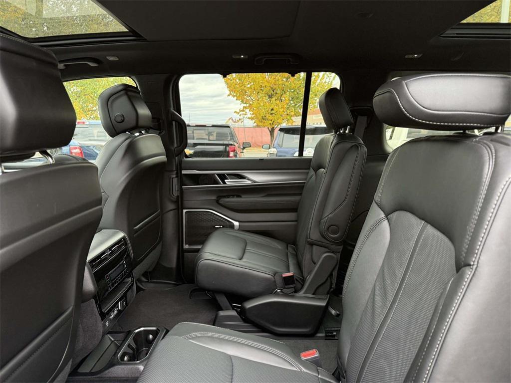 new 2025 Jeep Wagoneer L car, priced at $74,644