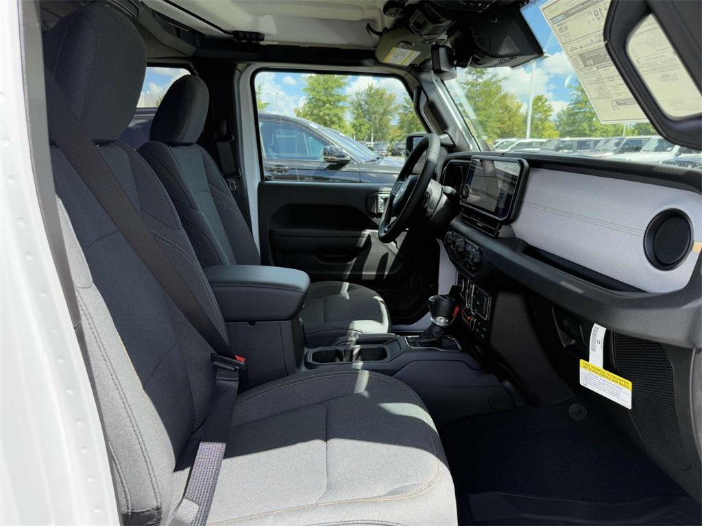 new 2025 Jeep Gladiator car, priced at $44,747