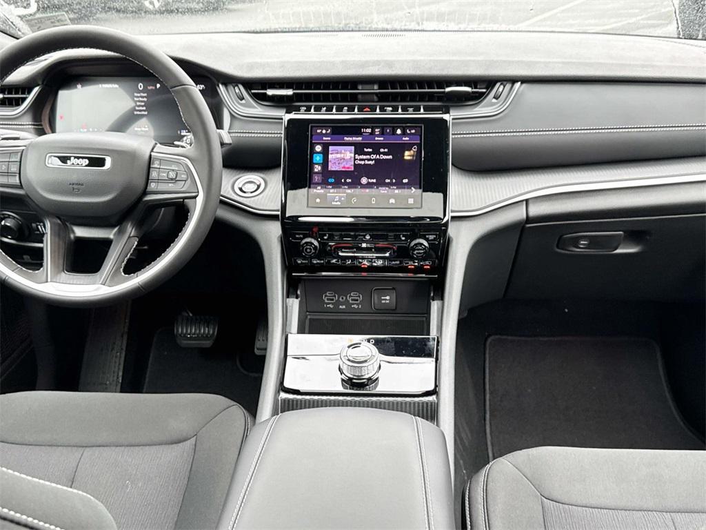 new 2025 Jeep Grand Cherokee L car, priced at $37,910
