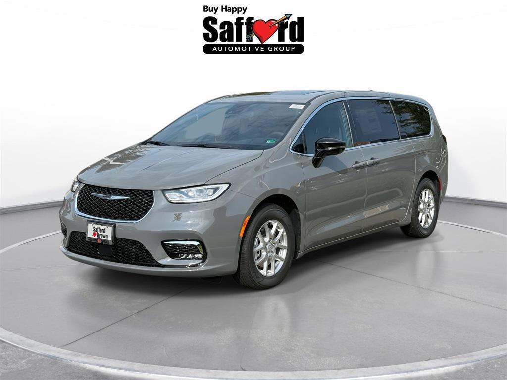 new 2025 Chrysler Pacifica car, priced at $40,932
