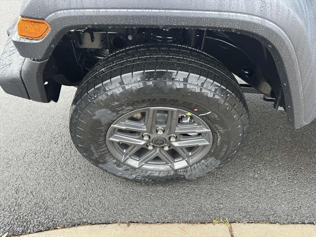 new 2025 Jeep Wrangler car, priced at $43,606