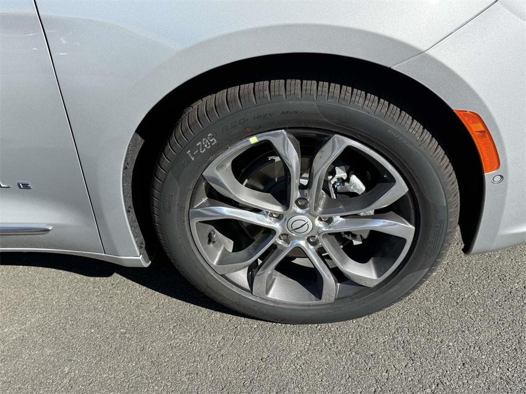 new 2026 Chrysler Pacifica car, priced at $50,102