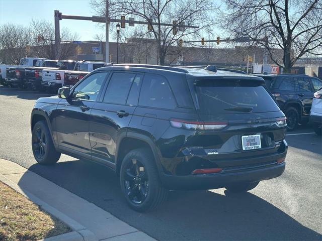 new 2025 Jeep Grand Cherokee car, priced at $48,405