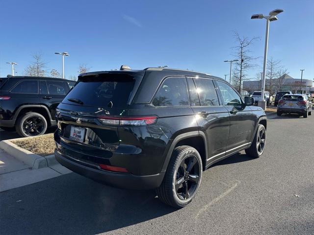 new 2025 Jeep Grand Cherokee car, priced at $48,405