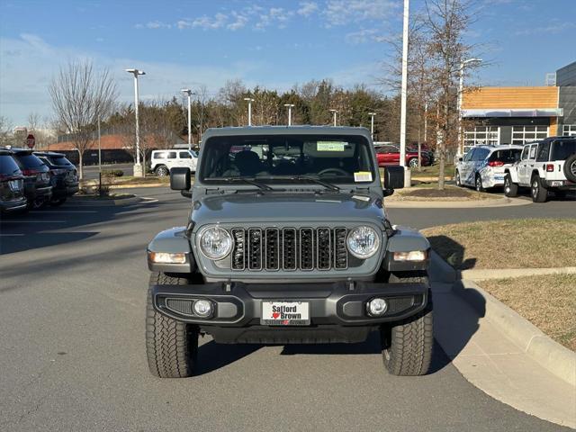 new 2025 Jeep Gladiator car, priced at $37,805