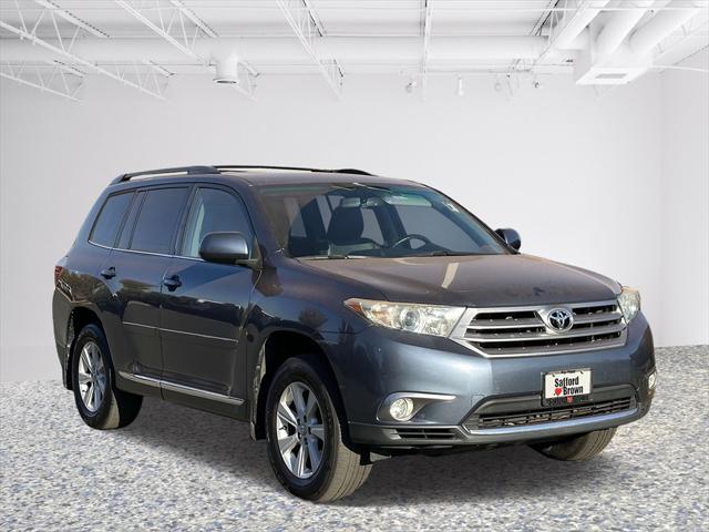 used 2013 Toyota Highlander car, priced at $10,750