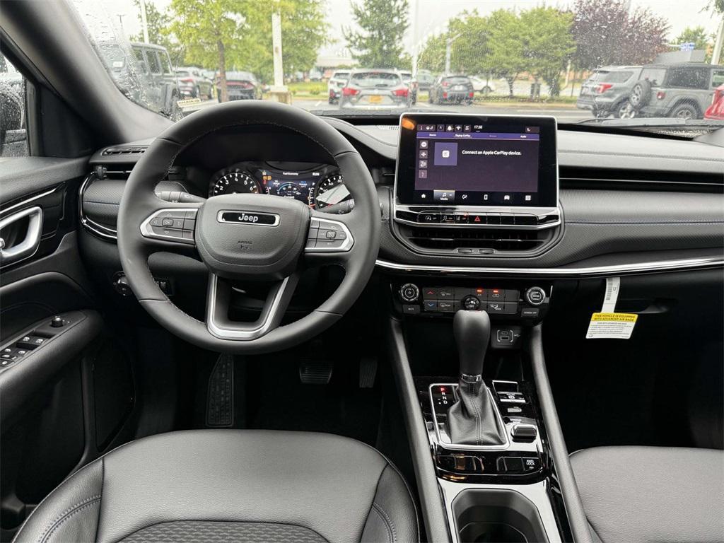 new 2025 Jeep Compass car, priced at $26,336