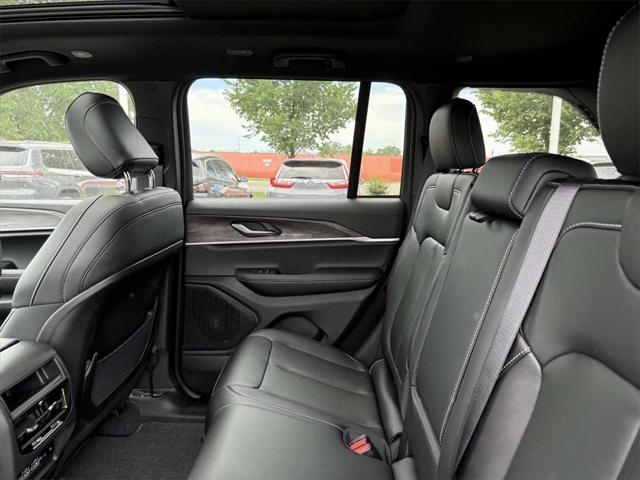 new 2025 Jeep Grand Cherokee car, priced at $41,427